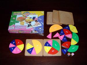 sU݂ɐ؂蕪ꂽJtȃs[Xg܂